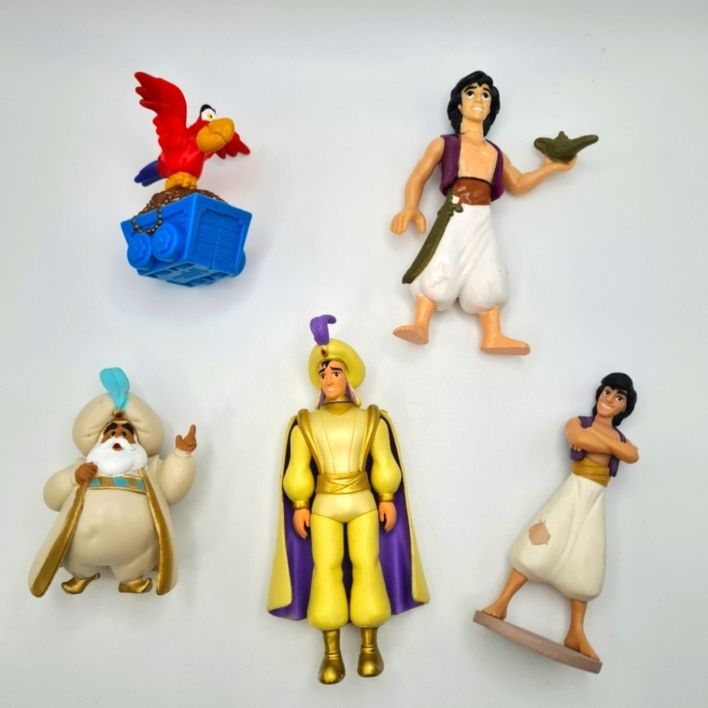 Disney ALADDIN Figurines Aladdin Iago  Sultan Collecitbles Lot of 5